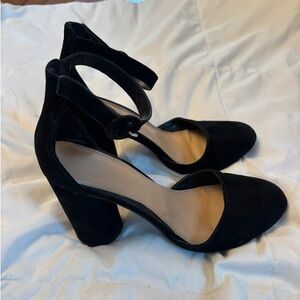 Black Ankle-Strap Block Heel Pumps - Women